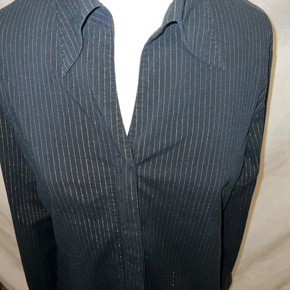 Black button down blouse‎ with gold shimmer stripes size Large - Picture 6 of 15